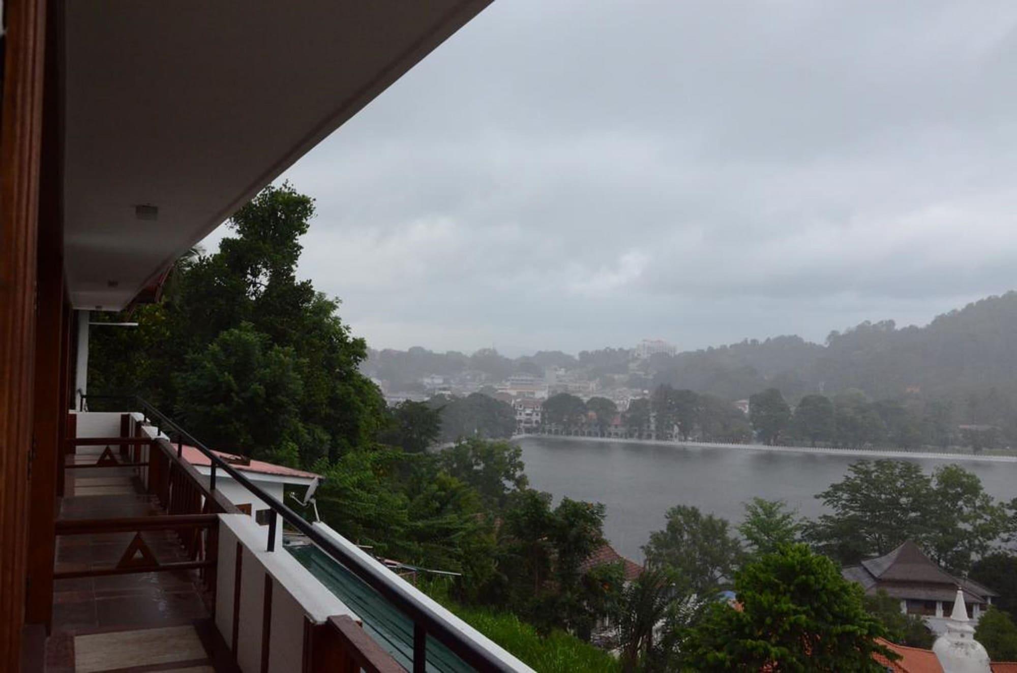 Heaven Seven Kandy Exterior foto